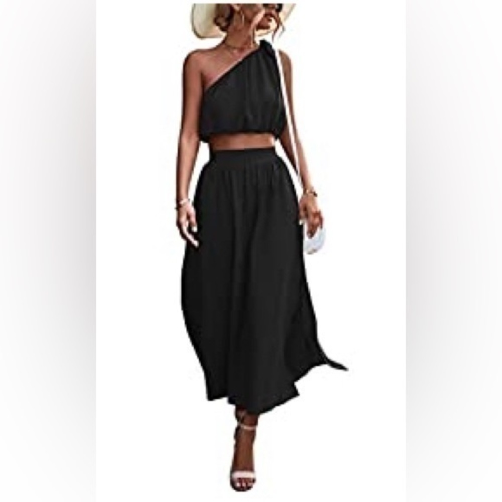 Two Piece Outfit. One Shoulder Ruched Self Tie Crop Top w A-Line Skirt. Blk. LG